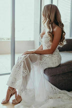 Sweetheart Sheath/Column Lace Appliques Beach Wedding Dress Bridal Dress