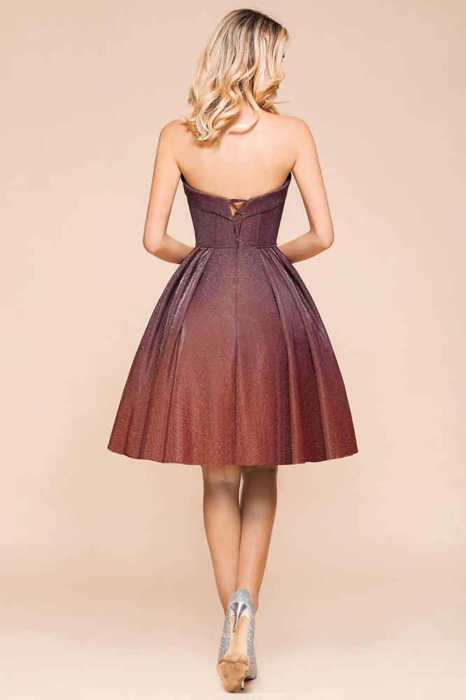 Ärmelloses Mini-Heimkehrkleid mit Herzausschnitt, knielanges Ballkleid aus heller Seide