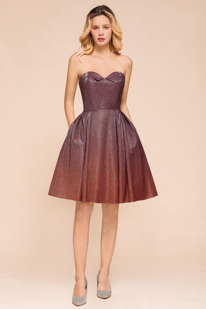 Ärmelloses Mini-Heimkehrkleid mit Herzausschnitt, knielanges Ballkleid aus heller Seide