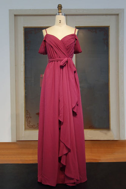 Bodenlanges Chiffon-Ballkleid mit Spaghettiträgern und Rüschen und Schleife