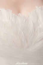 Sweetheart Strapless A-line Feathers Tulle Wedding Dresses