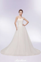 Sweetheart Strapless A-line Feathers Tulle Wedding Dresses