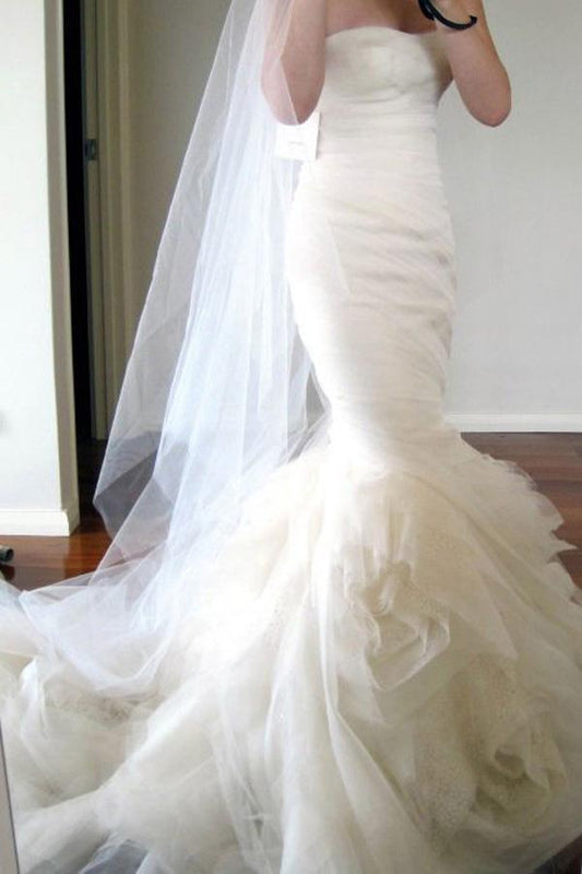 Sweetheart Sweep Zug Tiered Mermaid Elfenbein Brautkleid gerüscht 