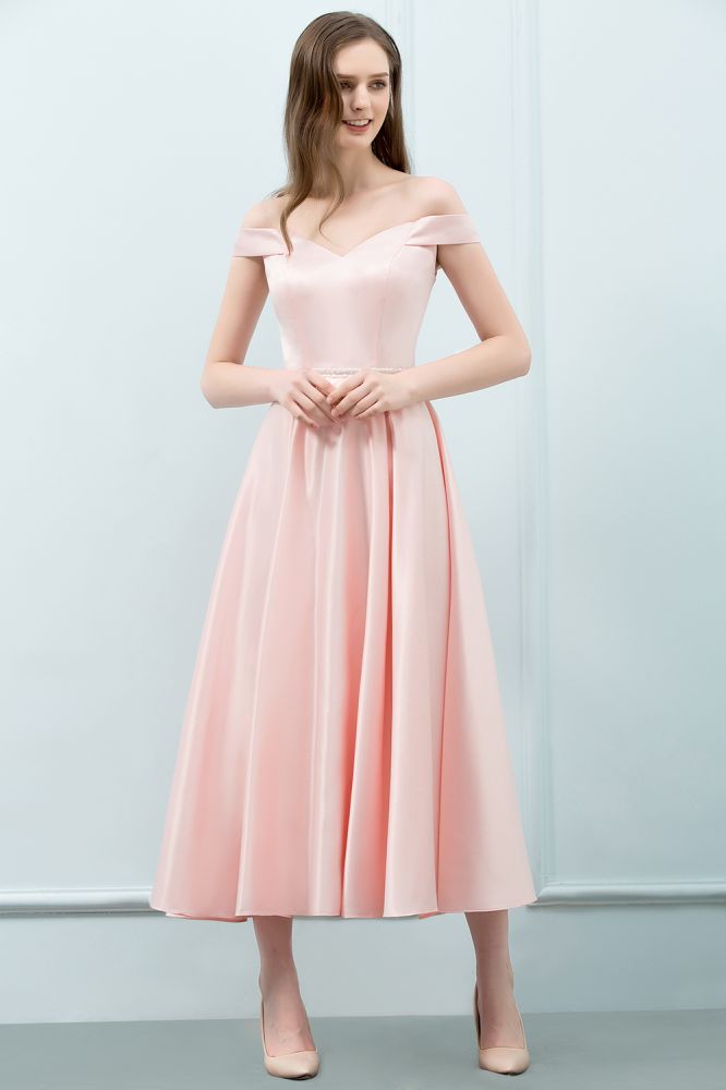Teelanges rosa A-Linien-Ballkleid mit schulterfreiem Schnitt und Schärpe
