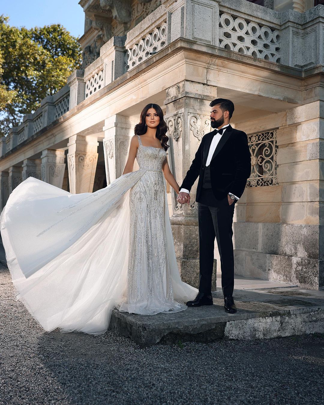 Trendy Bodenlanges quadratisches Spaghettiträger Ärmelloses Meerjungfrau-Brautkleid aus Spitze