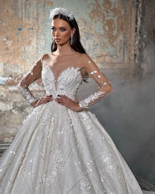 Trendy Floor Length V-Neck Long Sleeves A-Line Lace Wedding Dress with Appliques