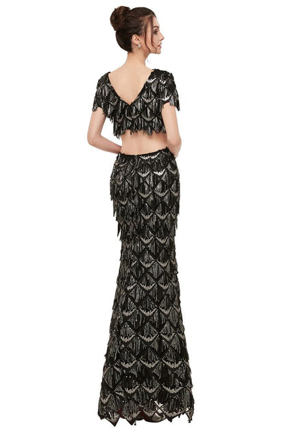Vestido de fiesta largo de dos piezas con escote en V, manga corta y lentejuelas negras