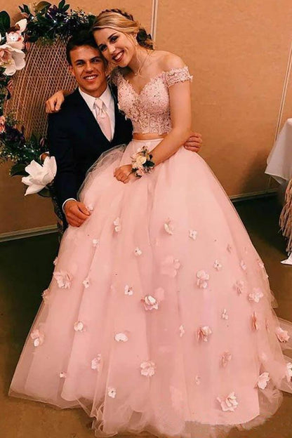 Two-piece V Neck Bridal Dresses 3D Flowers Appliqued Wedding Gowns