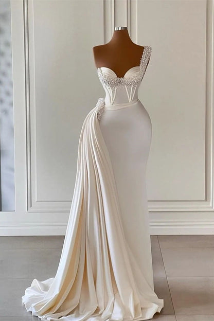 Vestidos de novia únicos color marfil con escote corazón, sin mangas, corte A y cuentas