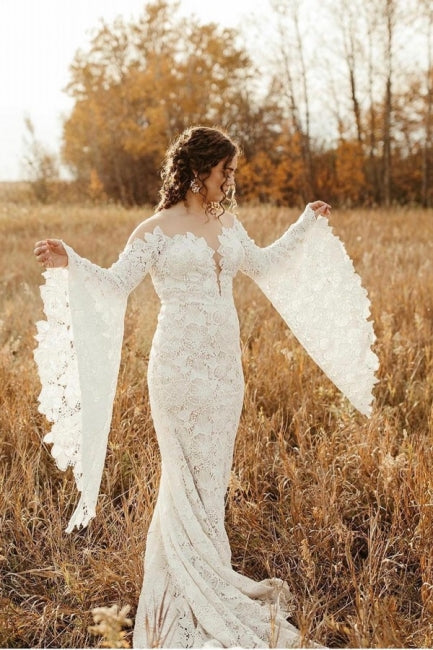 Einzigartiges, bodenlanges, herzförmiges, langärmliges Meerjungfrau-Brautkleid aus Spitze mit Kapellenschleppe 