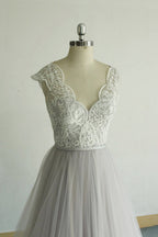V Neck Tulle Wedding Dress With Appliques Ruffles Aline Short Sleeve Bridal Gown