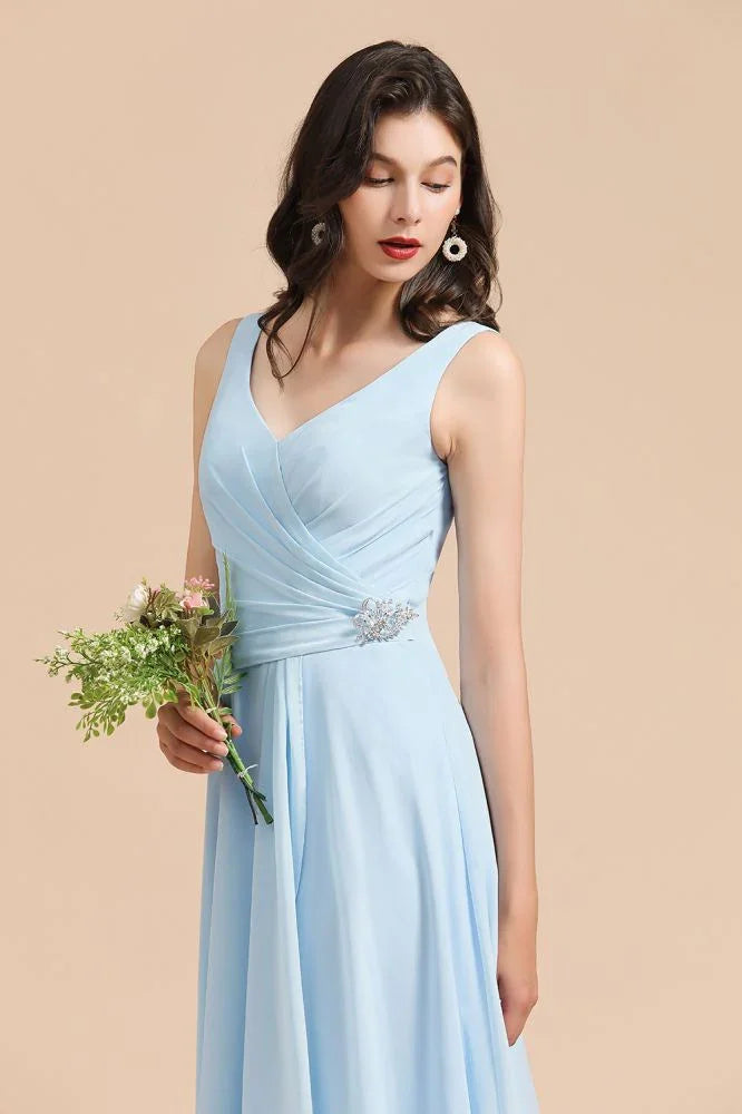 Abito da damigella d'onore in chiffon a linea A con scollo a V, senza maniche, lungo fino a terra, semplice abito da sposa