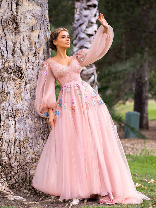 Vestido de fiesta de tul con escote en V, bordado con lentejuelas y largo hasta el suelo