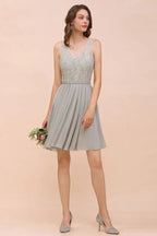 Vestido curto cinzento simples de chiffon com decote em V, renda floral, para cozinhar em casa, vestido de dama de honor, vestido de festa