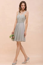 Vestido curto cinzento simples de chiffon com decote em V, renda floral, para cozinhar em casa, vestido de dama de honor, vestido de festa