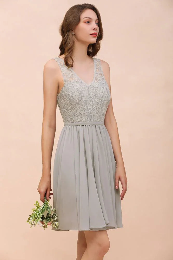 Vestido curto cinzento simples de chiffon com decote em V, renda floral, para cozinhar em casa, vestido de dama de honor, vestido de festa
