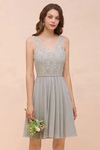 Vestido curto cinzento simples de chiffon com decote em V, renda floral, para cozinhar em casa, vestido de dama de honor, vestido de festa