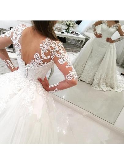 Brautkleid mit V-Ausschnitt, langen Ärmeln, Applikationen und Watteau-Schleppe