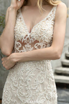 V-Neck Sleeveless Floral Lace Mermaid Bridal Gown Garden Puffy Tulle Slim Wedding Dress