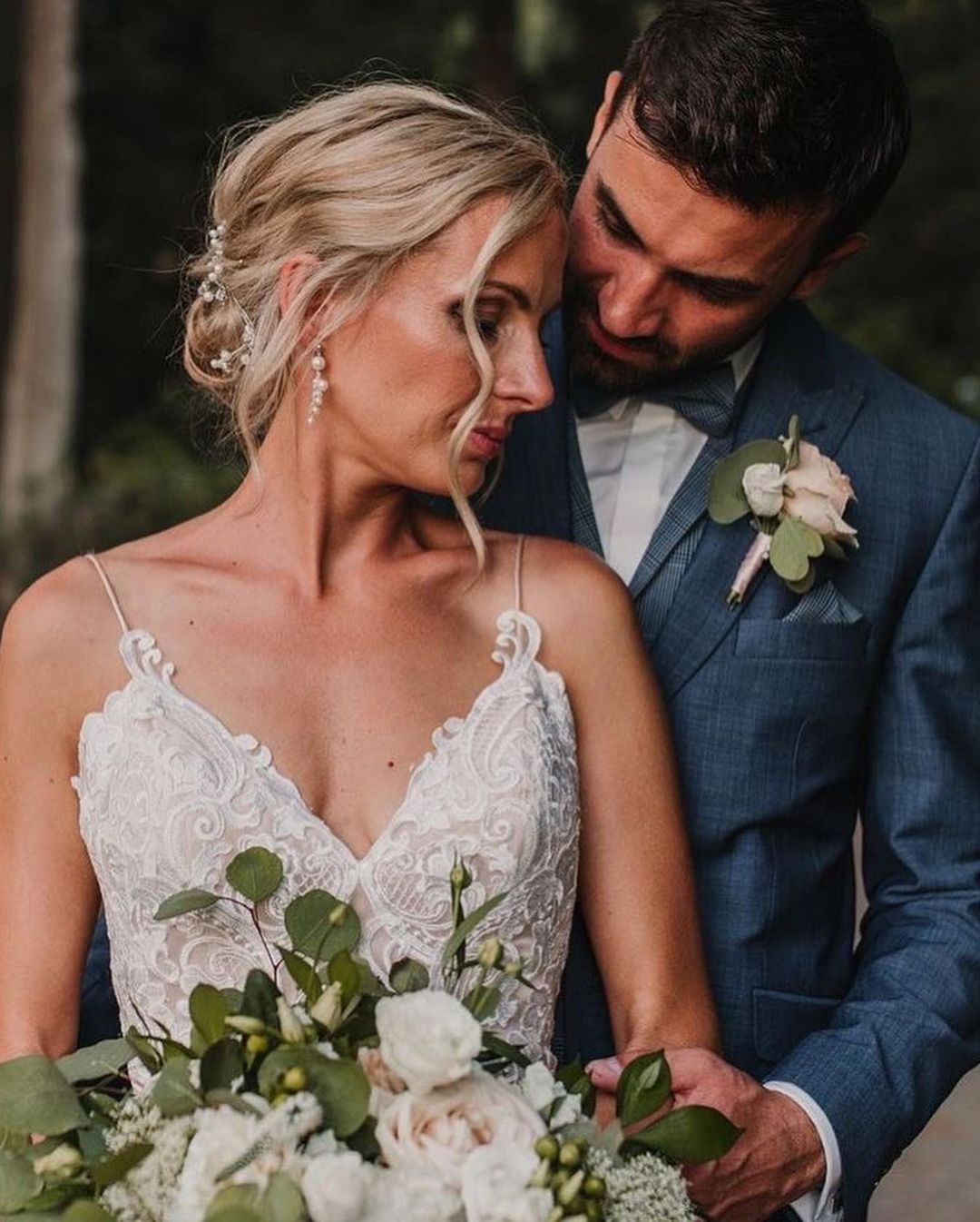 V Neck Lace Mermaid Wedding Dress With Spaghetti Straps Bridal Gown