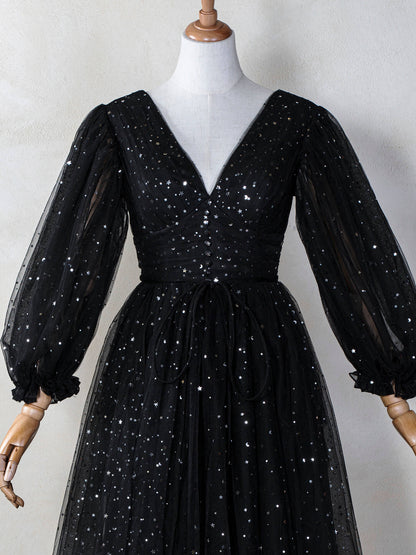 Vestido con escote en V de noche estrellada
