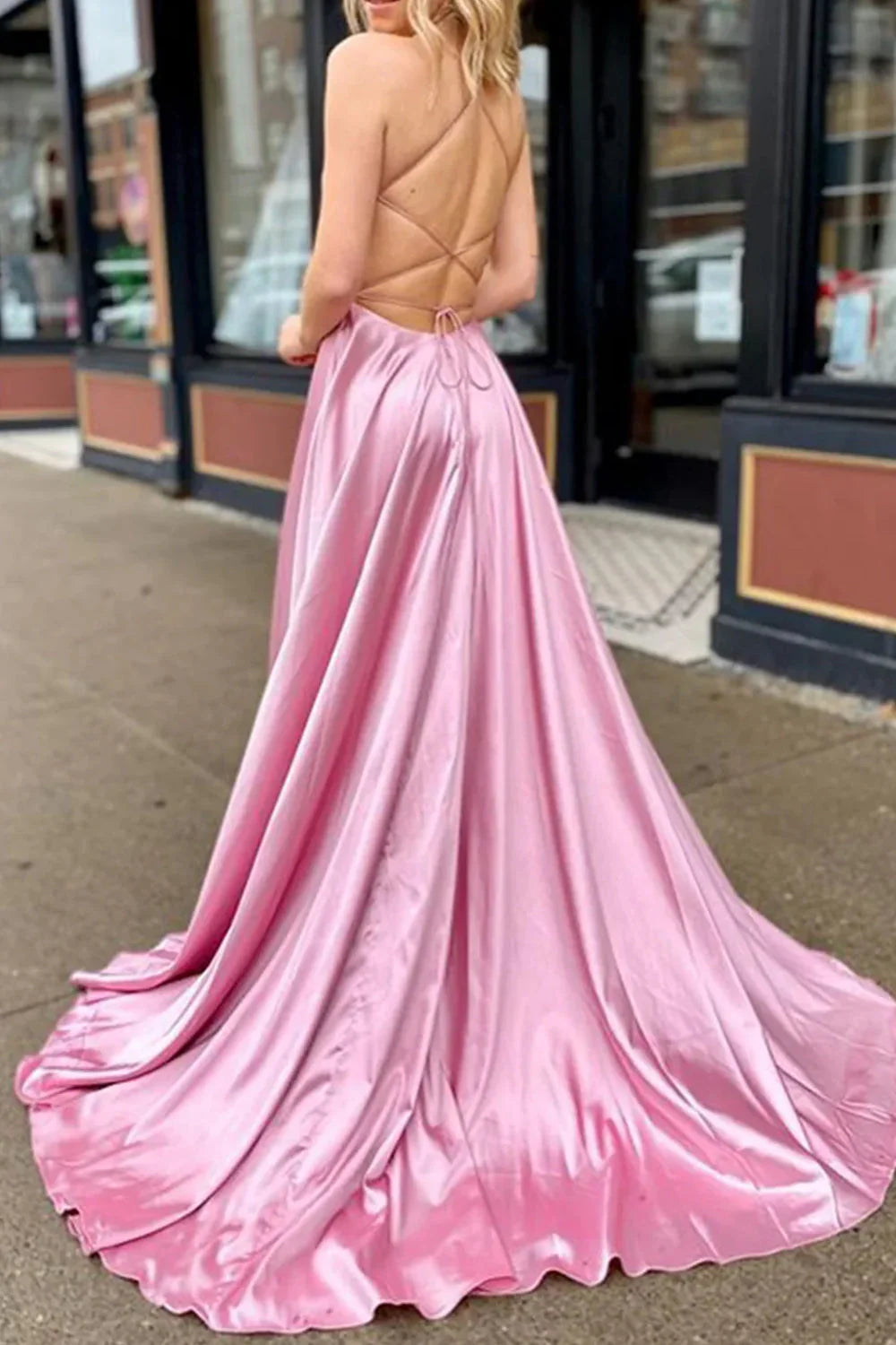 Valeria | Vestido de Baile Rosa com Decote em V, Cetim, Sem Costas, Corte em A e Bolsos