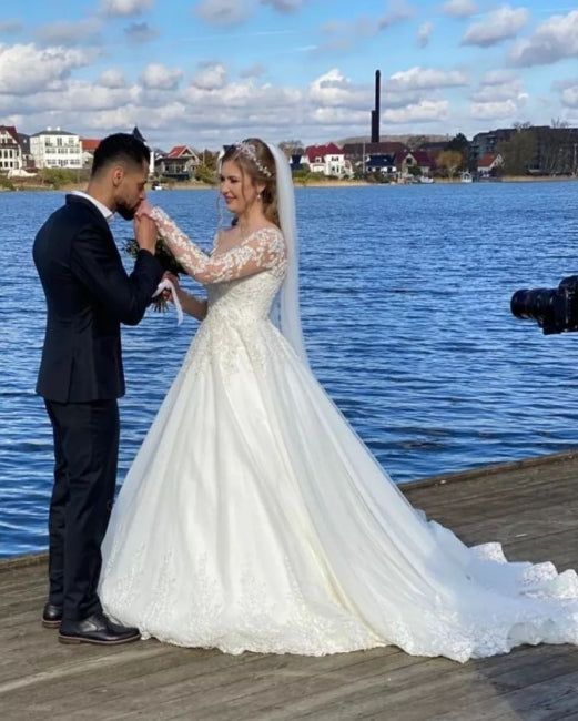 Vestidos de novia vintage de encaje con corte A y mangas