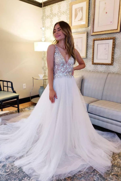 Vintage A-Line V-neck Tulle Open Back Wedding Dress