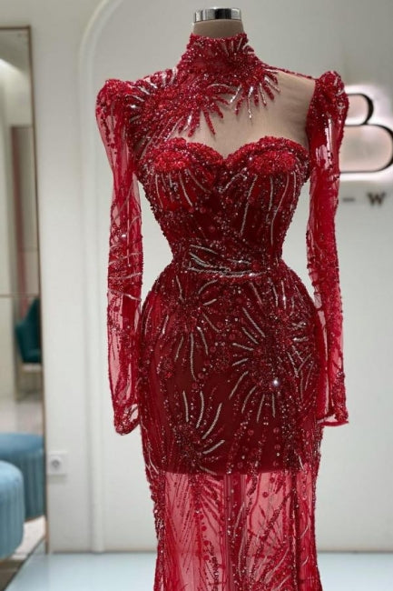 Abito da sera rosso vintage in tulle con scollo a cuore, maniche lunghe e applicazioni