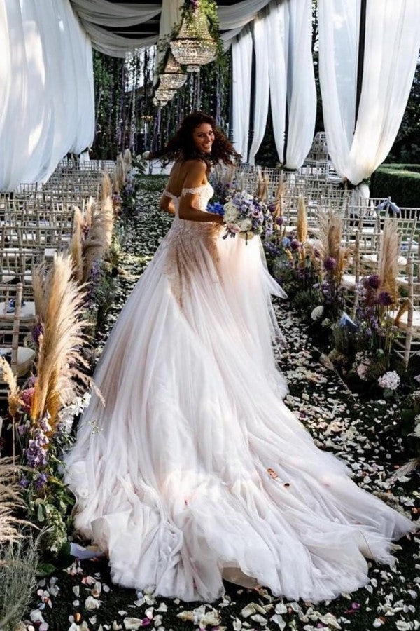 Langes A-Linien-Brautkleid im Vintage-Stil mit schulterfreiem Spitzentüll