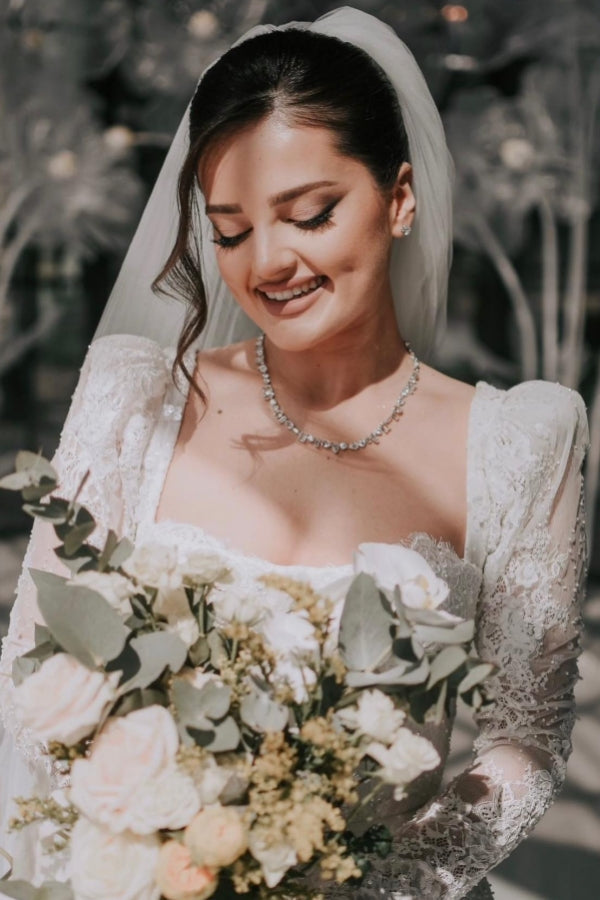 Langes Vintage-Brautkleid aus Spitze in A-Linie mit quadratischem Ausschnitt und langen Ärmeln