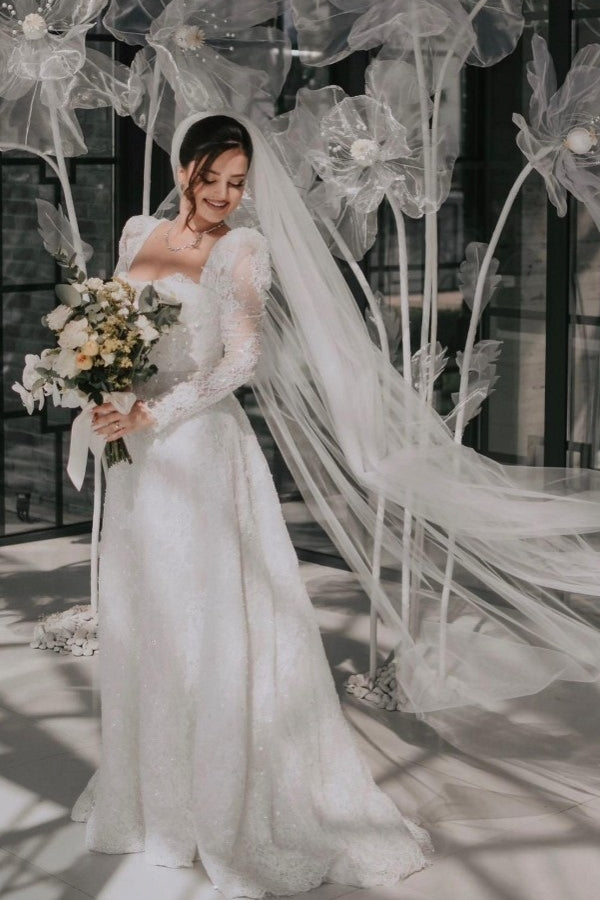 Langes Vintage-Brautkleid aus Spitze in A-Linie mit quadratischem Ausschnitt und langen Ärmeln