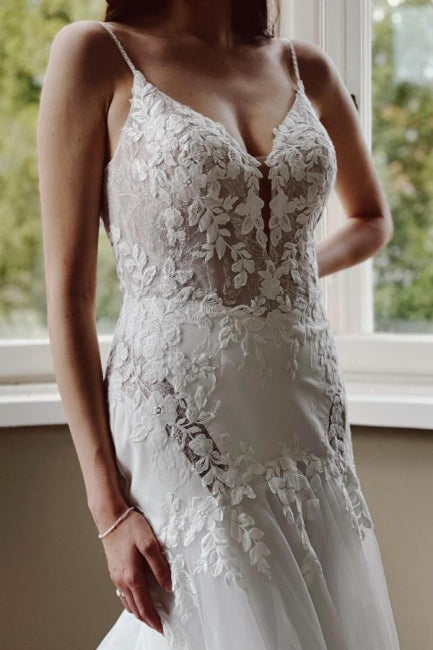 Vintage sereia decote em V alças finas renda vestidos de noiva com cauda