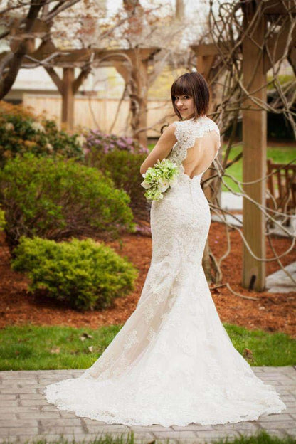 Robe de mariée sirène longue en dentelle vintage Quee Keyhole Winter WD152 
