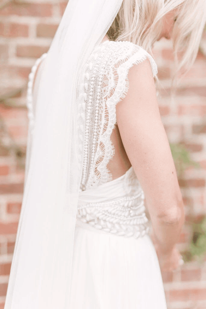 Wedding Dresses Modest Deep V-neck  Beach Open Back Bridal Gowns