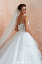 Weißes Ballkleid-Brautkleid mit Kapellenschleppe, durchsichtige Spaghettiträger und Schnürung zum Verkauf