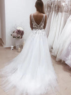 White Long A-line V Neck Backless Lace Appliques Wedding Dresses