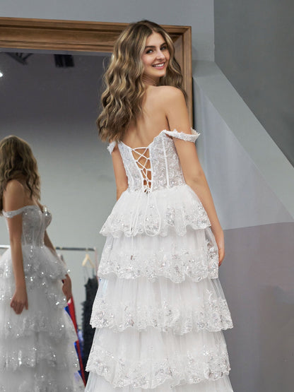 Vestido de fiesta de princesa con corte A, hombros descubiertos, corsé blanco y volantes de encaje