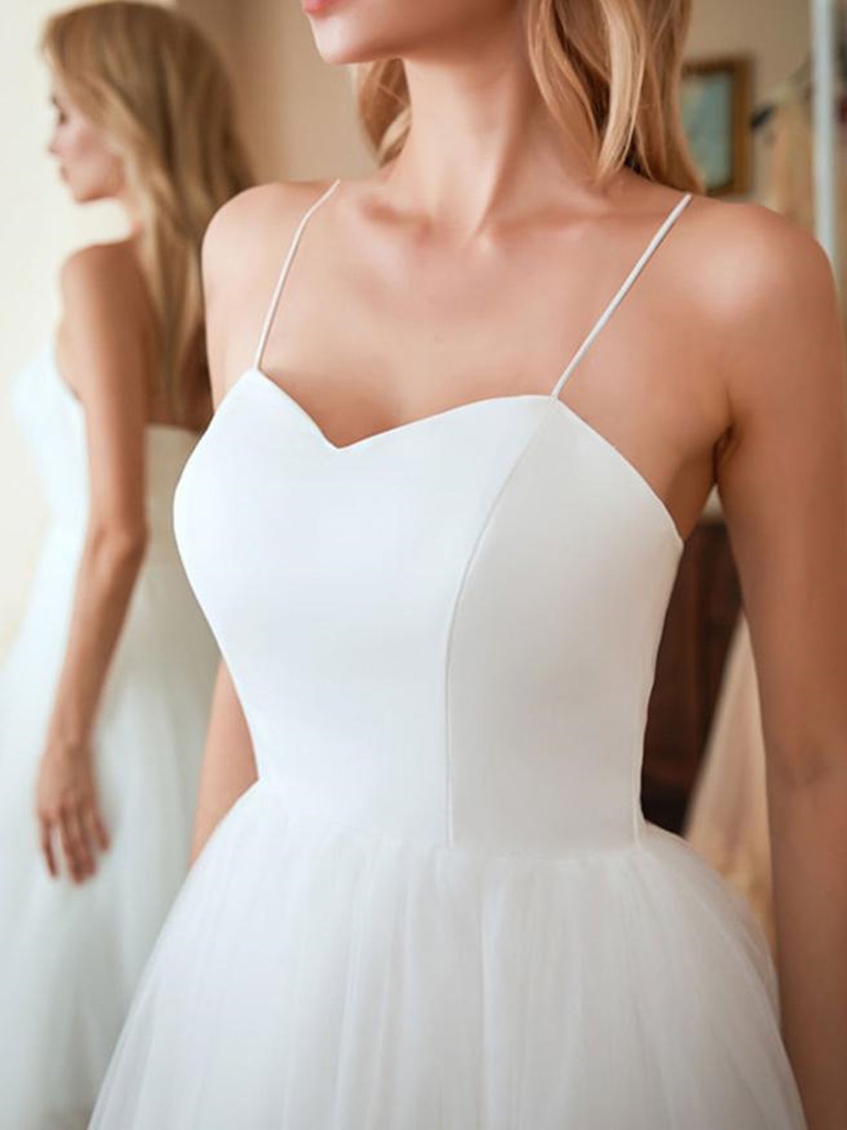 White Short A-line Sweetheart Tulle Tea Length Wedding Dresses