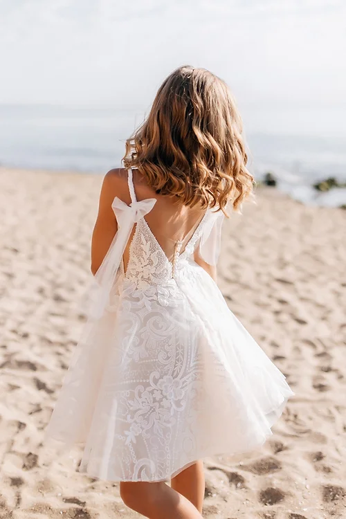 White Floor Length Flower Girls Dress Tulle Lace Backless Appliques