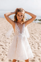 White Floor Length Flower Girls Dress Tulle Lace Backless Appliques
