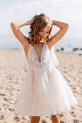 White Floor Length Flower Girls Dress Tulle Lace Backless Appliques
