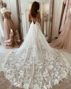 Wonderful Spaghetti Straps Appliques Tulle A-Line Wedding Dresses